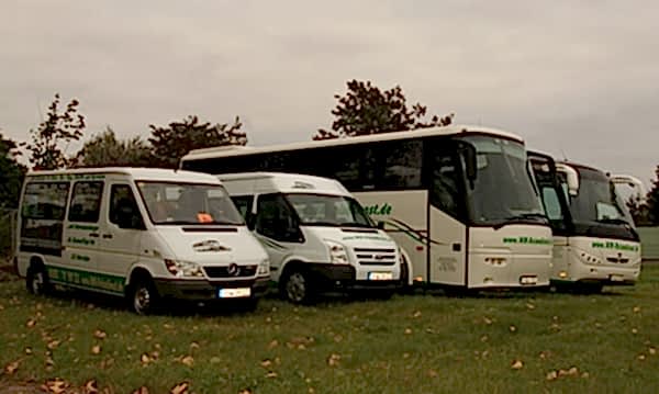 Shuttle-Fahrzeuge WM-Reisedienst, Kleinbus, Transporter, Reisebus