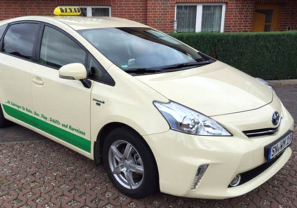 Umwelttaxi, WM-Reisedienst, Taxi Schwerin, Toyota Prius, Hybrid